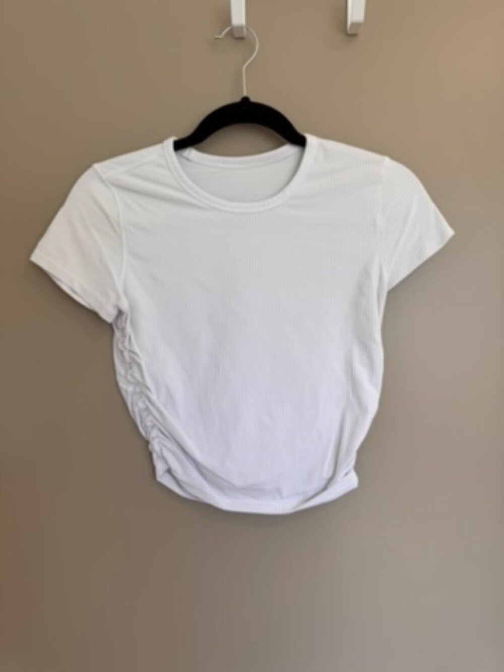 Lululemon scrunch t-shirt - white - small